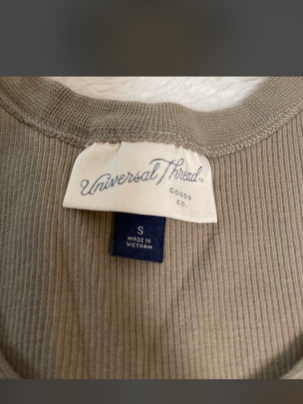 Universal Thread Beige Ribbed Fitted Tank Top Size Small - Picture 4 of 5